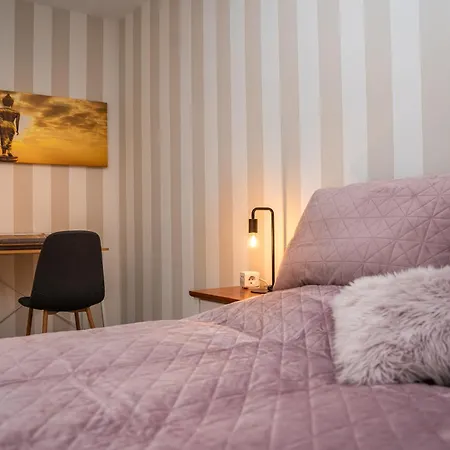 Schicke Unterkunft mit 2 Schlafzimmer, Küche, Bad Korbach Exterior foto
