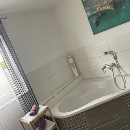Schicke Unterkunft mit 2 Schlafzimmer, Küche, Bad Korbach Exterior foto